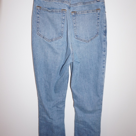 Abercrombie and Fitch "The 90s Slim Straight Ultra High Rise" - Picture 1 of 5